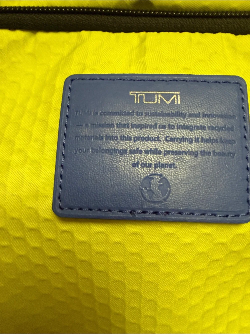 Tumi Alpha Bravo Travel kit/ toiletry bag with hanger blue & green